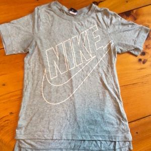 Grey Nike logo tshirt!